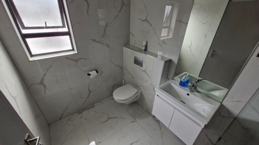 32 Bedroom Property for Sale in Table View Western Cape
